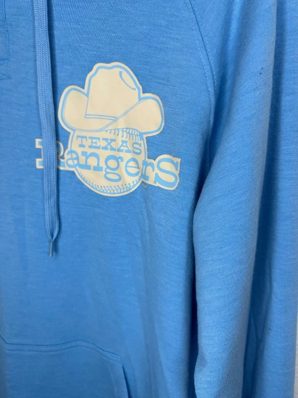 NWT Texas Rangers Blue Lightweight Henley Hoodie Men's Medium MSRP $50